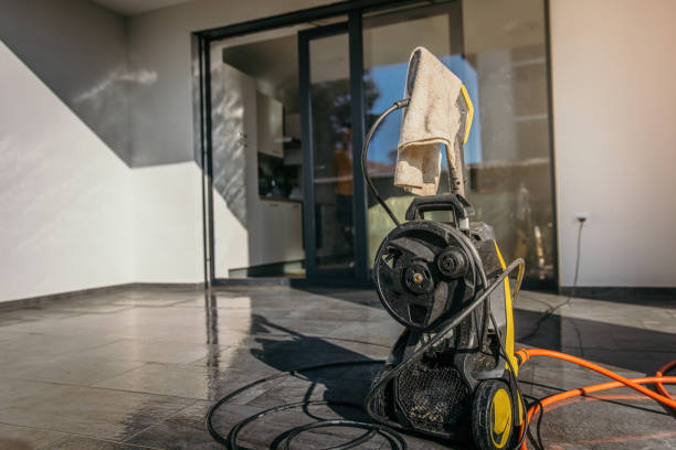 Best Building Exterior Washing  in London, CA